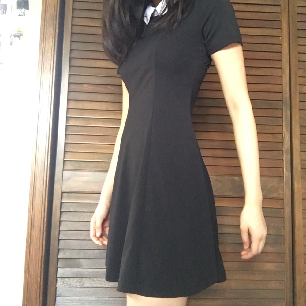 Little black dress with collar